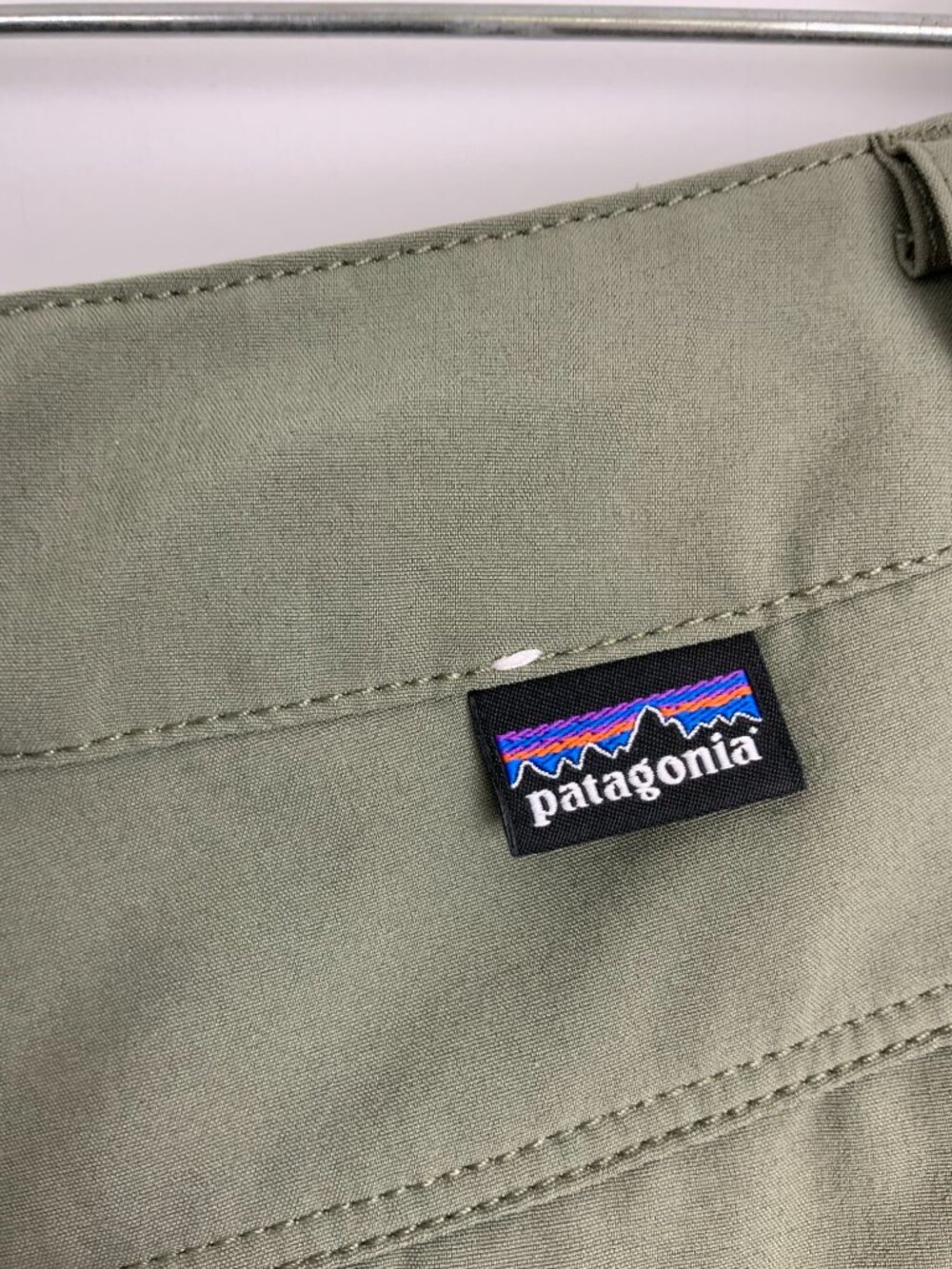 Patagonia Happy Hike Women's Shorts in Olive/Army Green Sz 6 - Picture 5 of 16